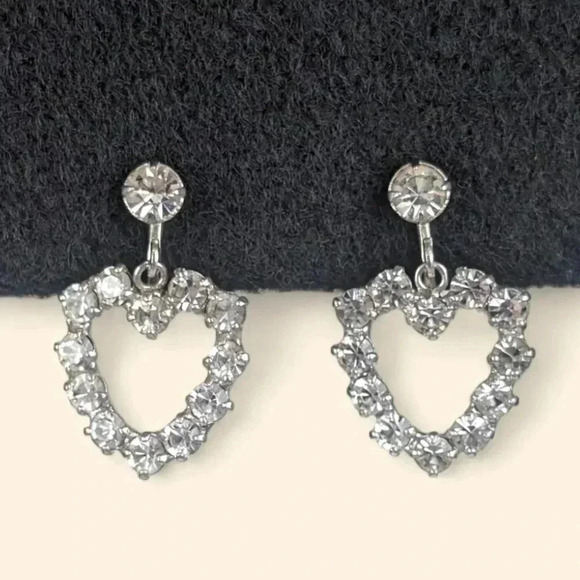 B. David Vintage Rhinestone Heart Earrings - Picture 1 of 6